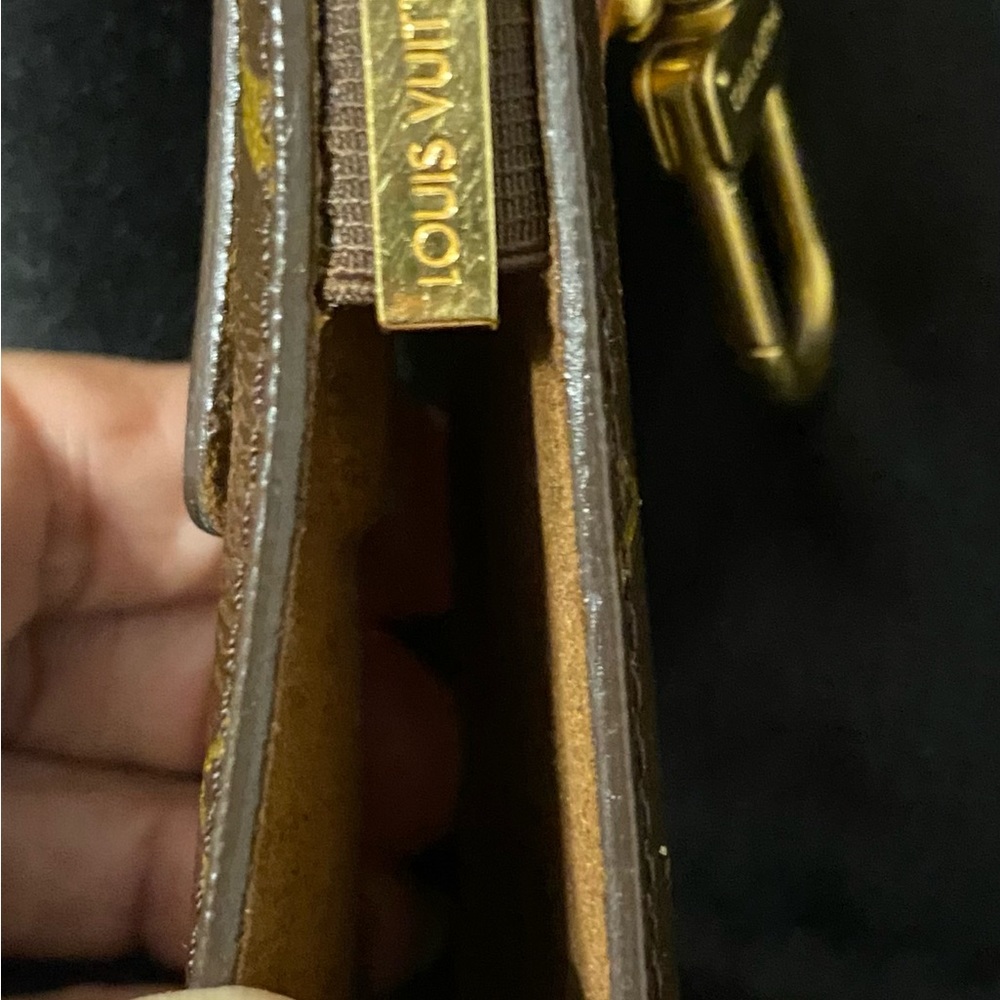 Authentic Louis Vuitton Monogram Etui Telephone/C… - image 4